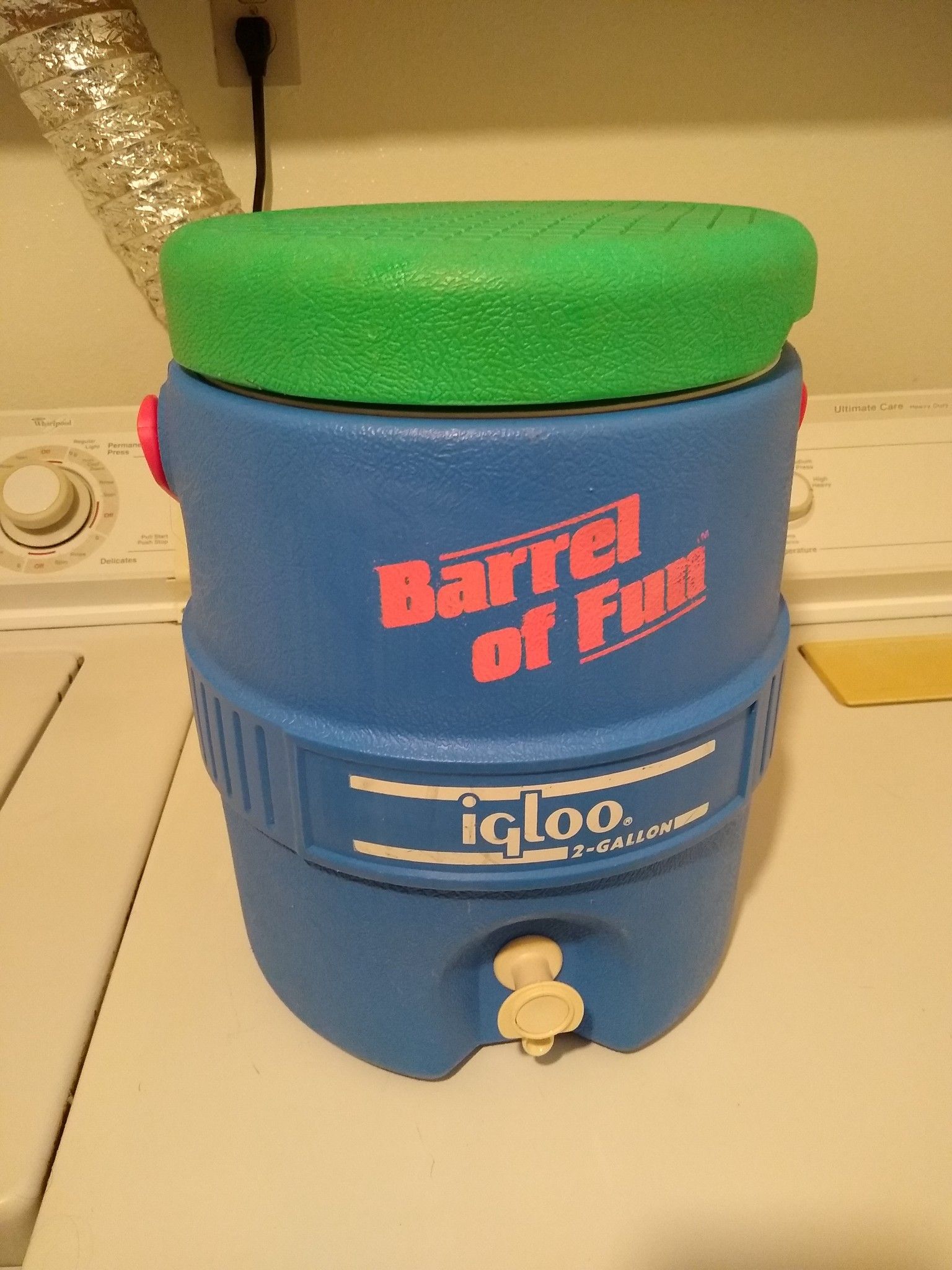 Vintage Igloo Barrel of Fun 2 Gallon Jug Retro Dispenser Drink Cooler Neon Pink 90s