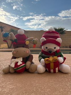 Christmas Knit Holiday Shelf Sitters Moose & Polar Bear Set Of 2 New In Box