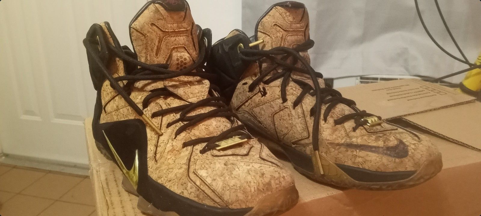 Size 10 1/2 Lebron James Nike Soldier 12 Special Cork Limitted Edition