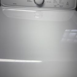 Samsung Washer with Big Washer Tub For Heavy Comforters!!