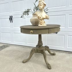 Vintage Round Accent/Side Table