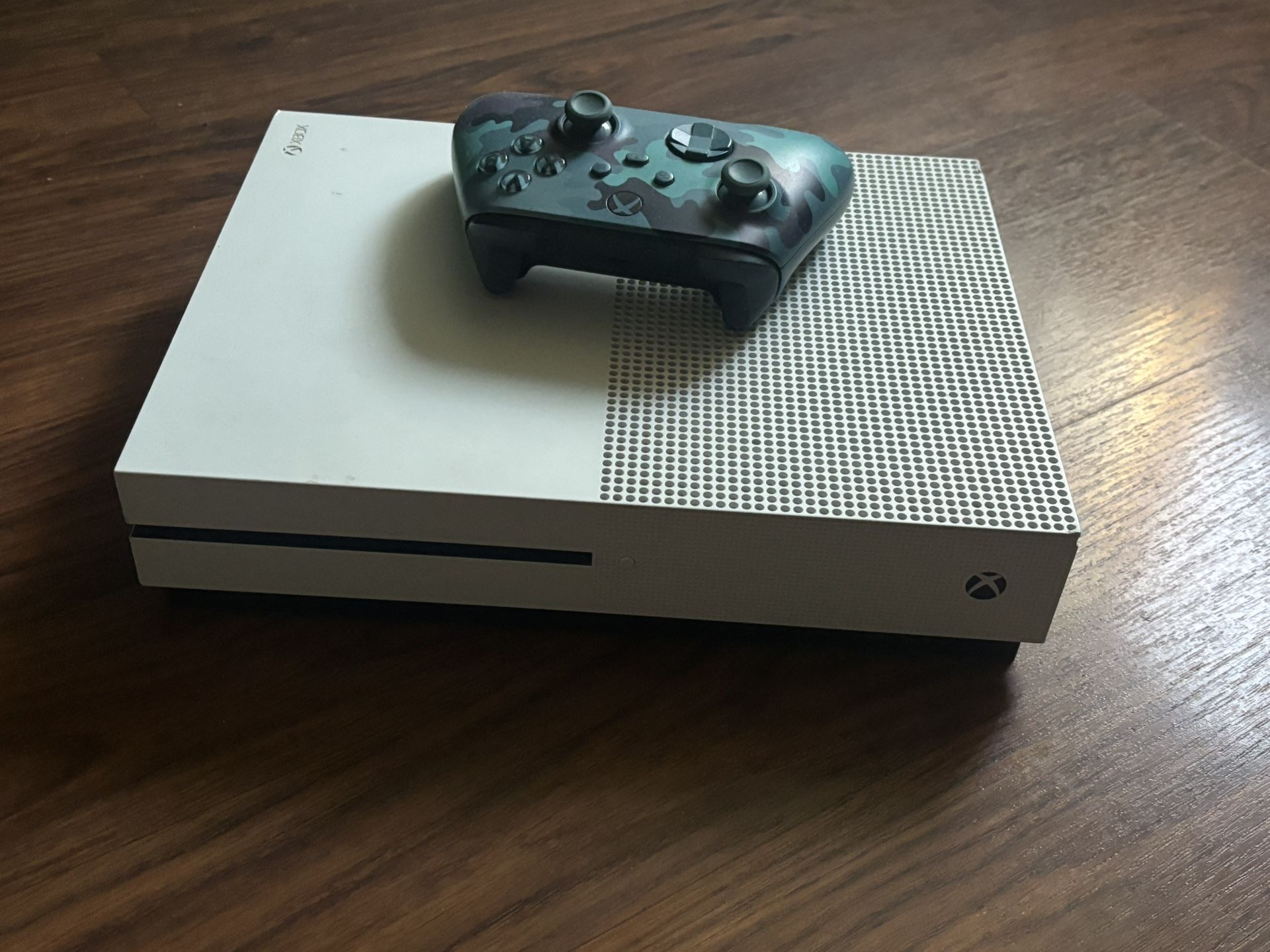 Xbox one S with camo Controller