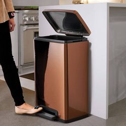 LCDM, Stainless Steel 13-Gallon Kitchen Trash Can with Step Lid in Copper Bronze