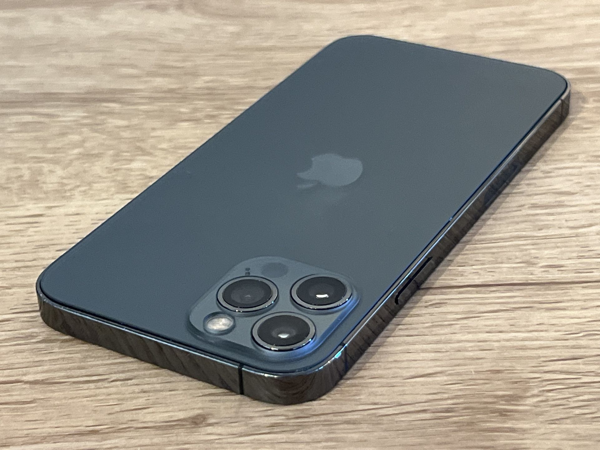 256gb iPhone 12 Pro Like New Unlocked 79% Battery 🔋 