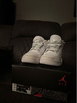 Jordan 3 Pure Moneys size 7/5
