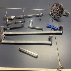 Bathroom Fixtures. 7 Items Total 