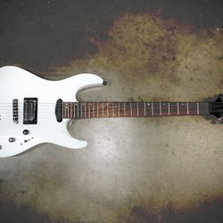 Mitchell MD-200 electric guitar