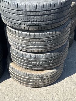 Set of 4 Used All-Season Tires 275/55R20 Bridgestone for 250 installed