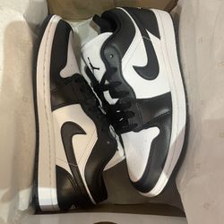 Jordan Low Pandas 