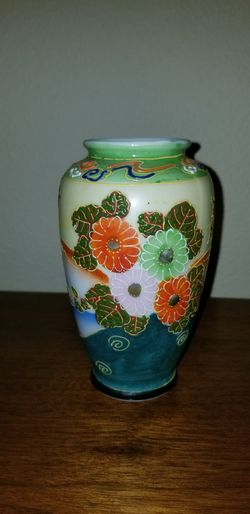 Antique Hand Painted Small Japanese Vase