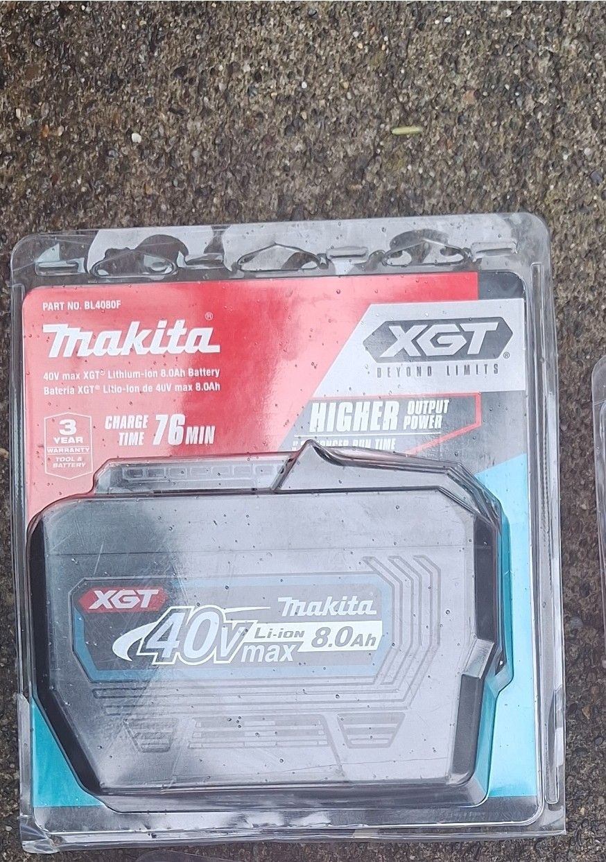 Mikita 40 Volt 8 Mah 270 Porch Pick Up No Holds