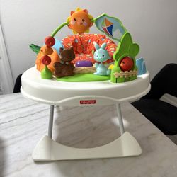 Fisher-price 2-in-1 portable play and snack spot slightly used