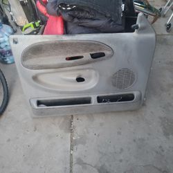 01 Dodge Ram Door Panel
