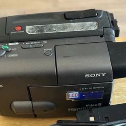 Sony Video 8 Handycam Recorder Camcorder CCD-TR30 Camera Only !