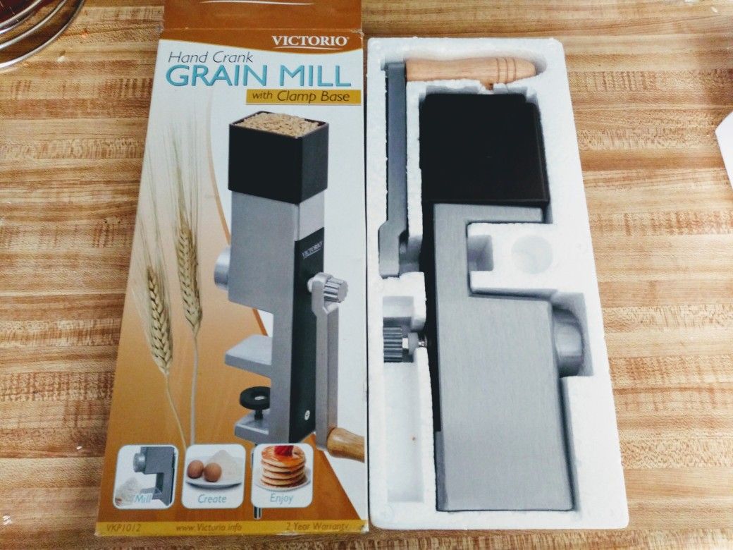 Hand Crank Grain Mill