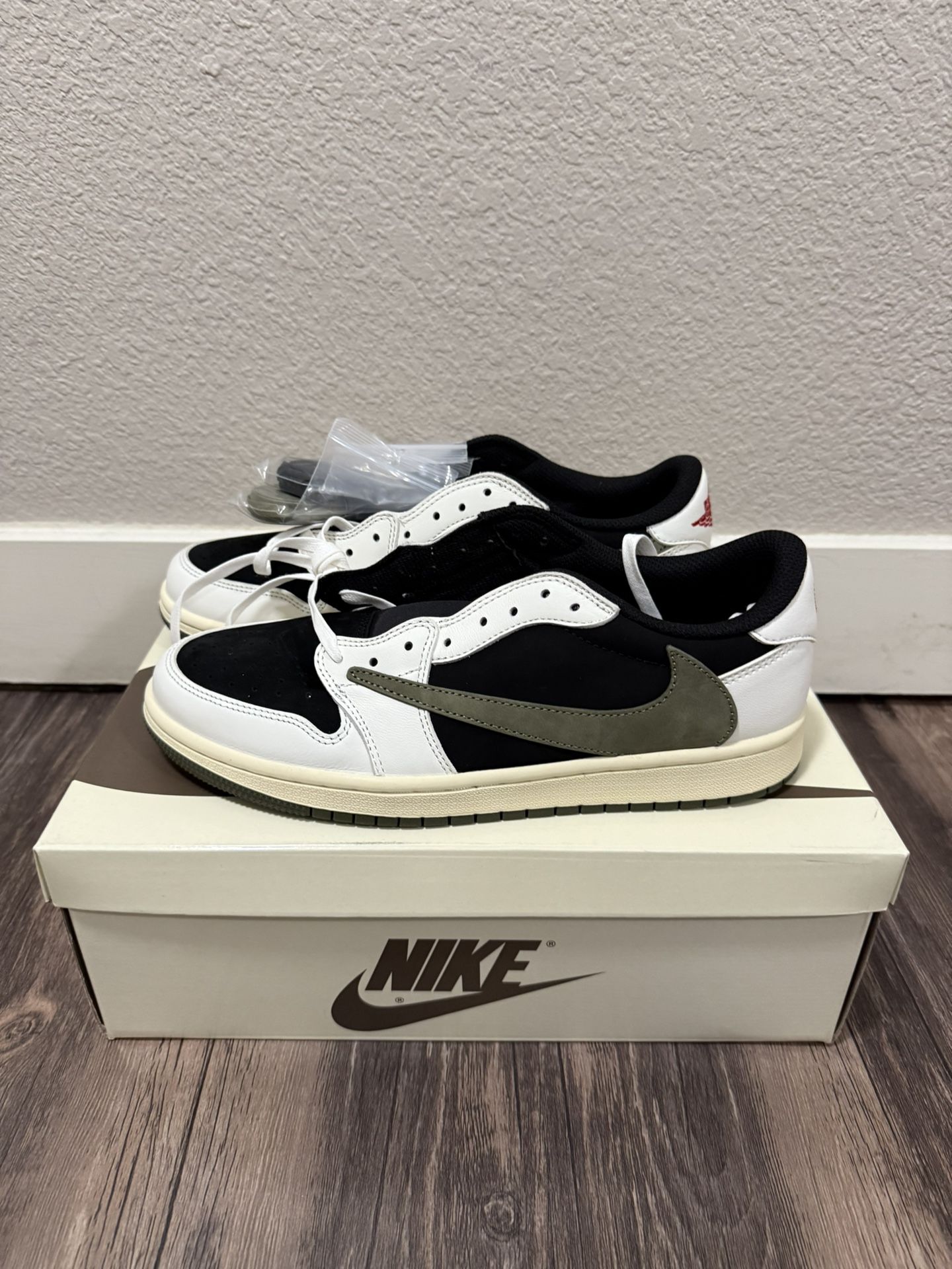 Air Jordan 1 Low OG SP Size 10/10.5