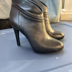 Beautiful Boots (size 8)