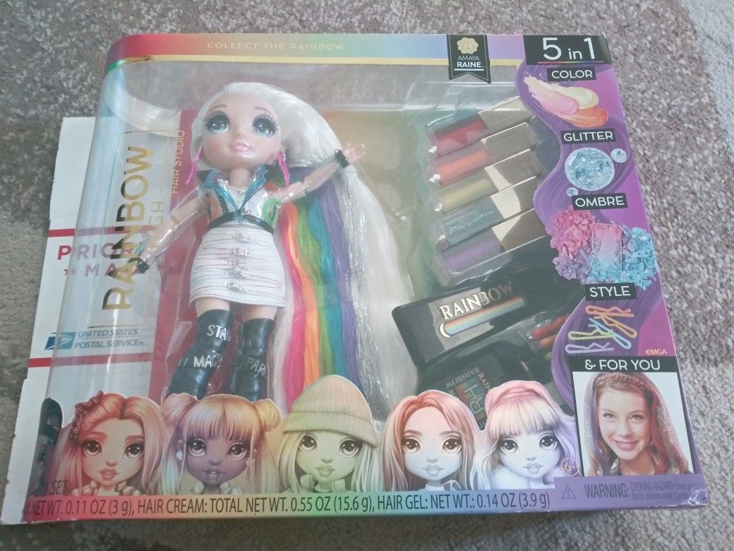 Muñeca Amaya Raine rainbow high doll