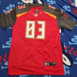 Used Tampa Bay Buccaneers Vincent Jackson Jersey, Size 48