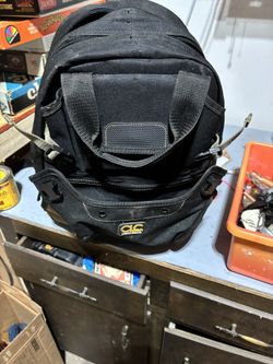 CLC Work Gear Custom Leathercraft PB1133 38 Pocket Molded Base Tool Backpack Bag