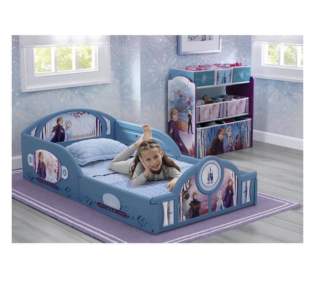 Disney Frozen II Plastic Sleep and Play Toddler Bed by Delta Children (B1)