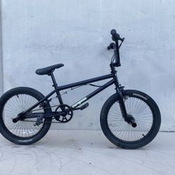 20”. Mongoose Freestyle Bmx Bike 