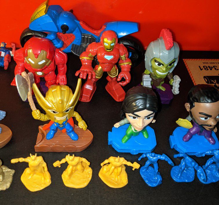 Marvel Action Figures Lot Avengers Love And Thunder More Ironman The Hulk Captain America Thanos...