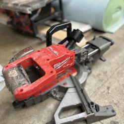 Milwuakee Miter And Table Saw 