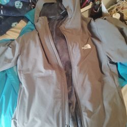 Medium Northface Coat 