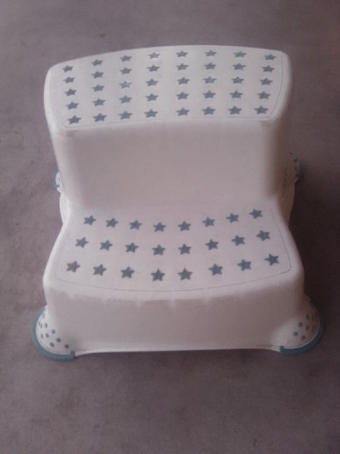 Toddler Step Stool