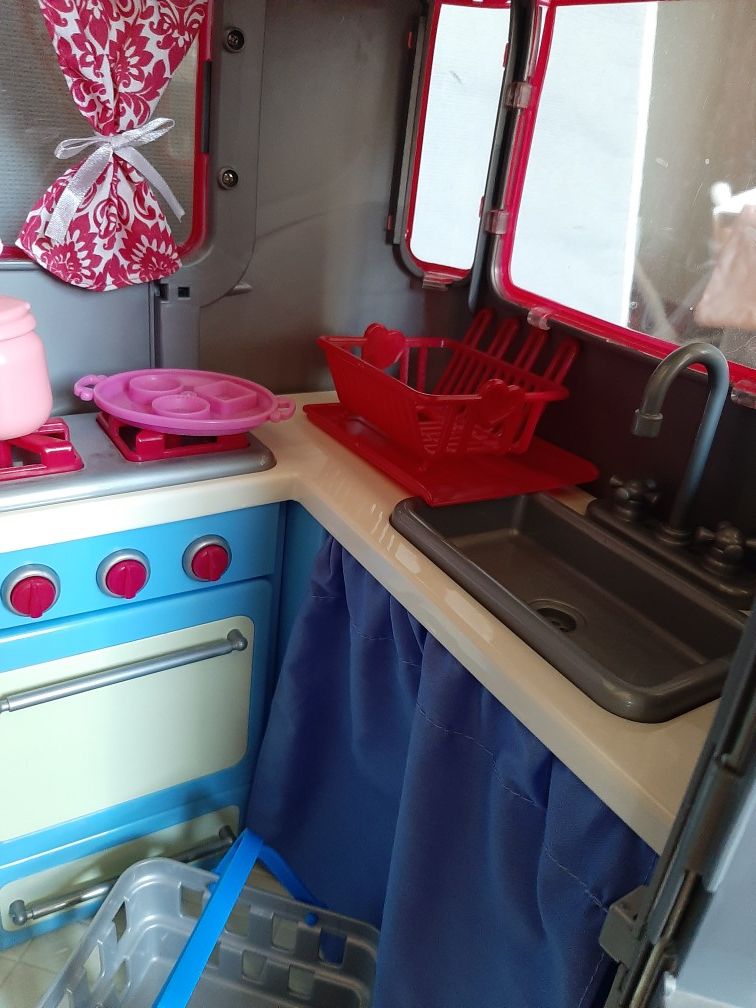 Our Generation doll, RV camper, accessories, Bed