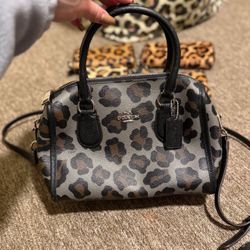 Coach  Crossbody 