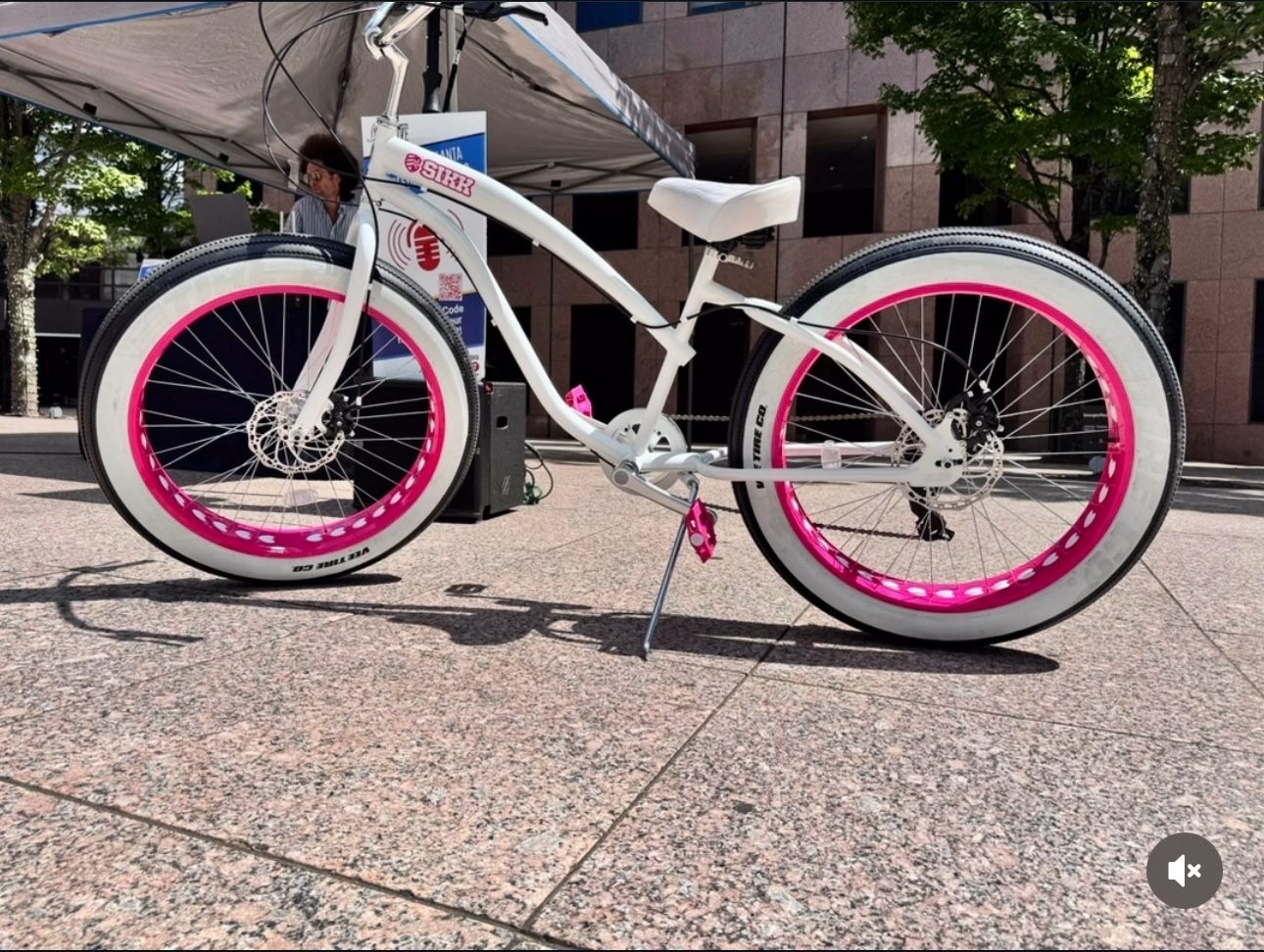 Fat Tire Cruiser Bike 