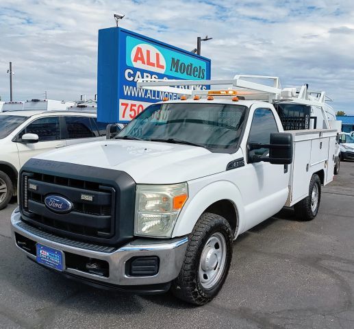 2015 Ford F350 Super Duty Regular Cab & Chassis