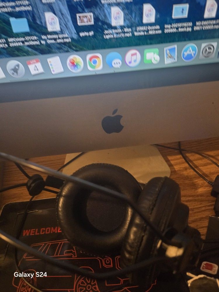 Apple Desktop