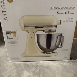 Kitchenaid Stand Mixer 5 Qt. Almond Cream