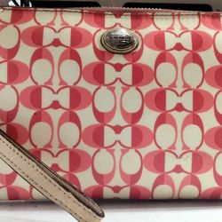 Coach Wristlet Peyton Go Go XL Wallet 