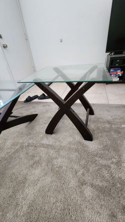 Coffee and end table set