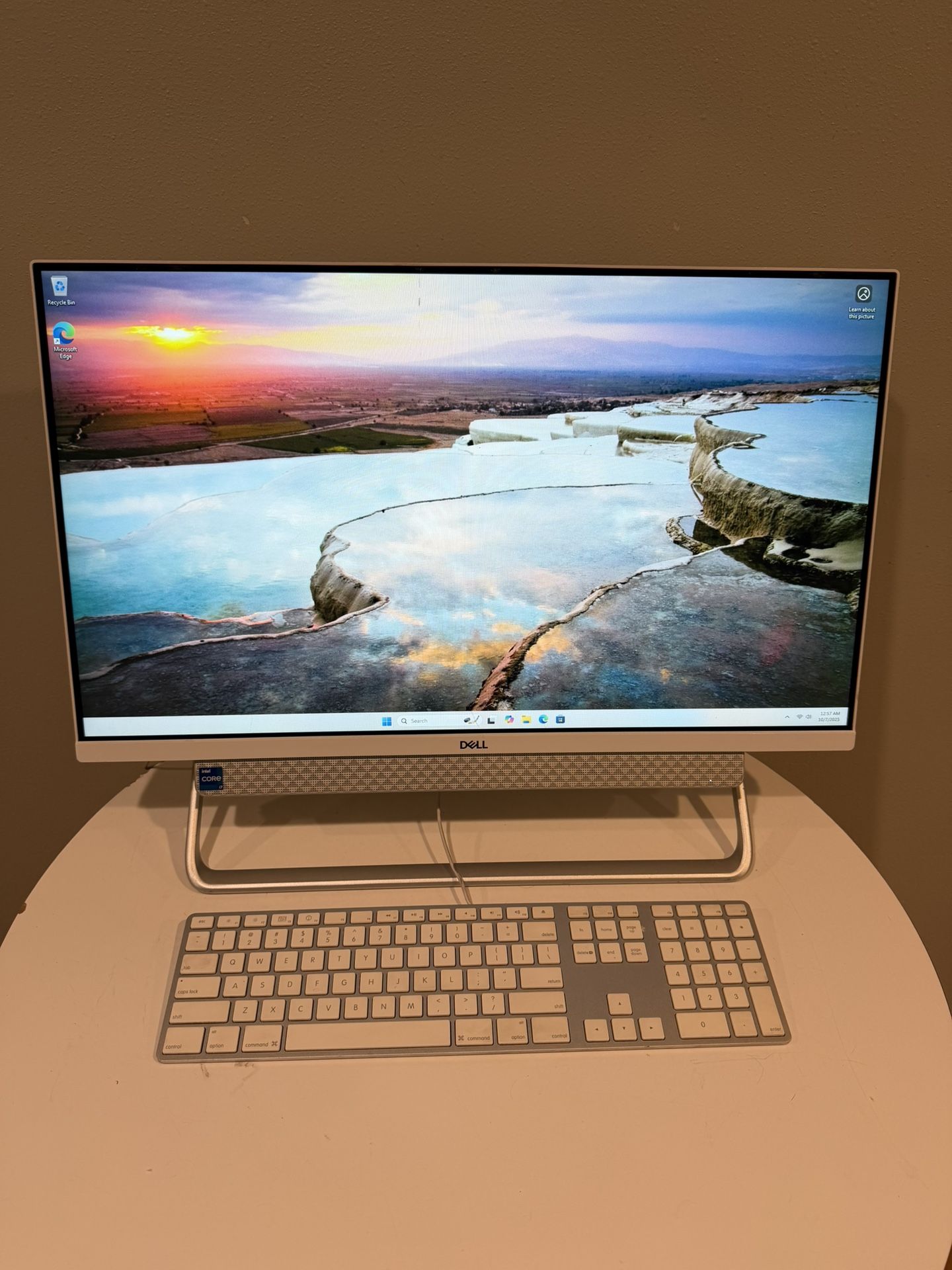 i7 11th Gen/16gb Ram/NVIDIA MX330 Dell All In One Computer PC 27” Windows 11 Pro Hairline Crack
