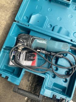 Makita Wood Cutter 