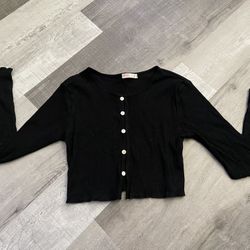 Black Long Sleeve Crop