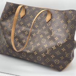 Louis Vuitton LV Monogram Large Tote Bag Clean 100% Authentic.  Inside Key Clip And Small Zipper Pocket.