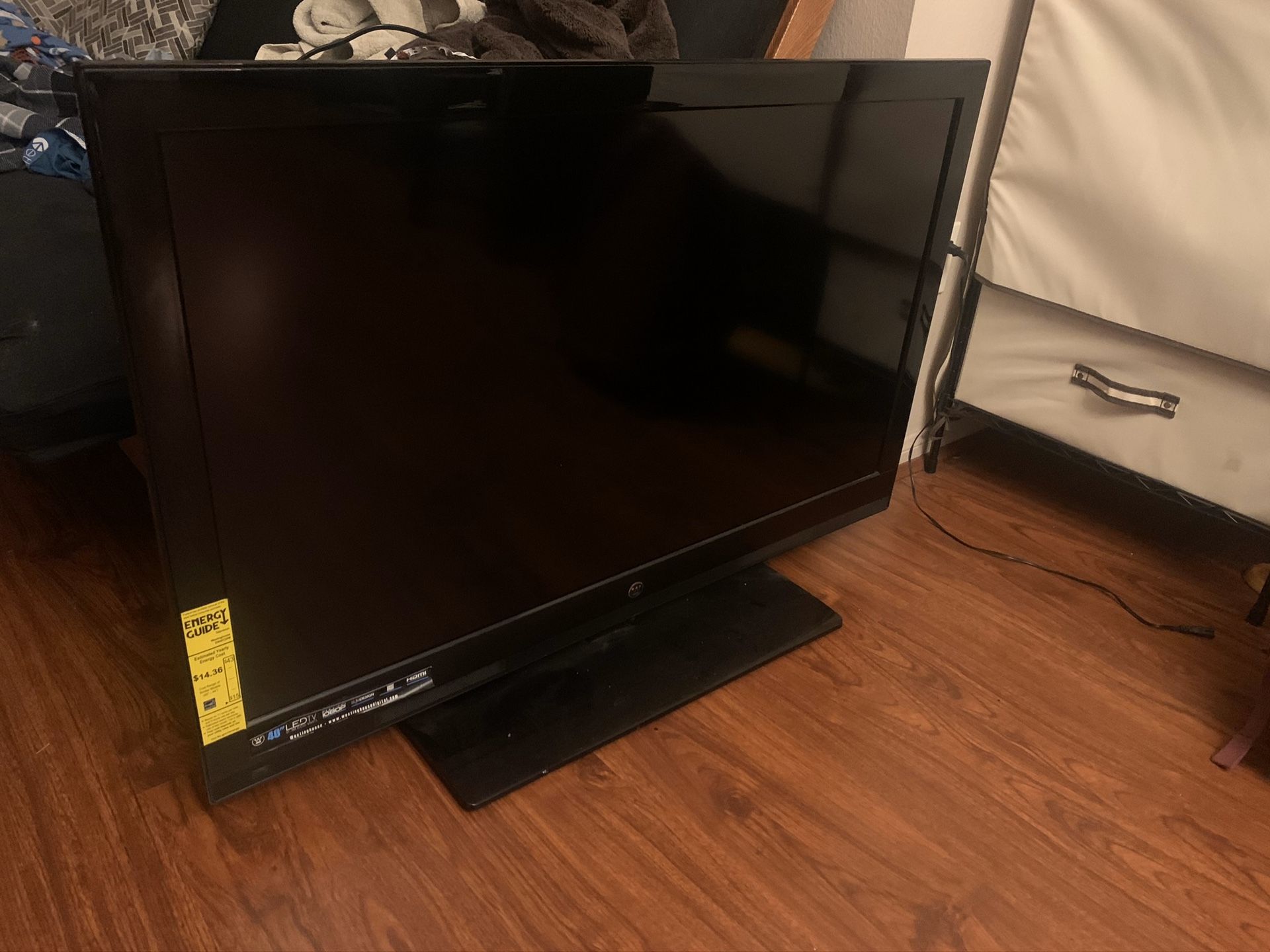 40 inch tv for Sale in Chino Hills, CA - OfferUp