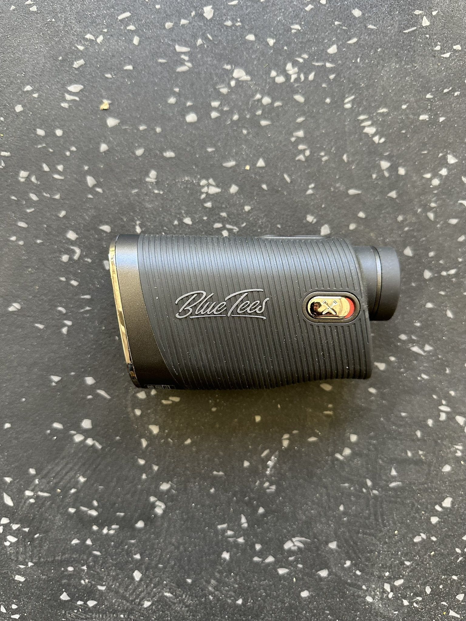 Blue Tees Series 4 Golf Rangefinder – Black – Gently Used