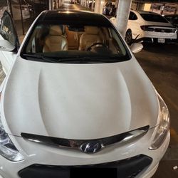 2013 Hyundai Sonata Hybrid