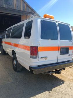 2006 Ford E350