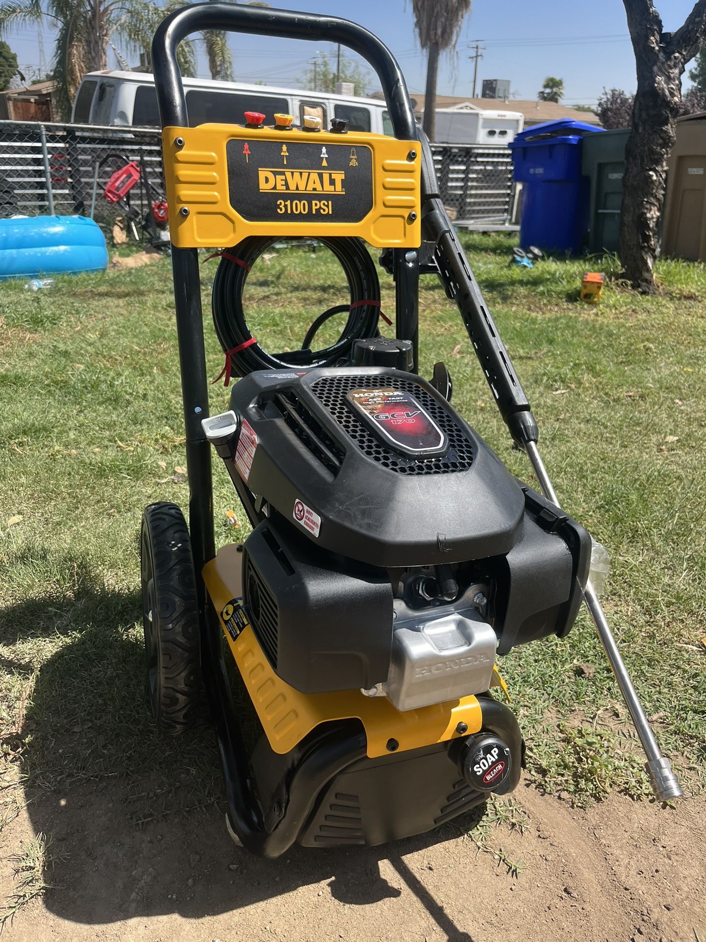DEWALT 3100 PSI 2.3 GPM Cold Water Gas Pressure Washer with HONDA GCV170 Engine