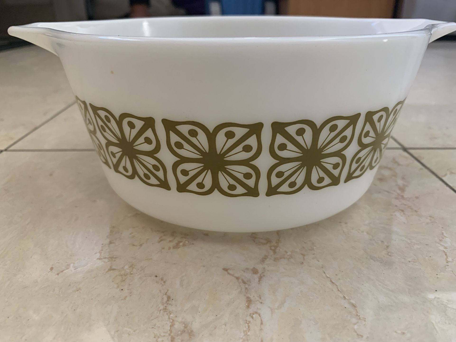 Pyrex Autumn Floral Verde Green 474-B Cinderella Casserole Dish 1 1/2 Qt Vintage