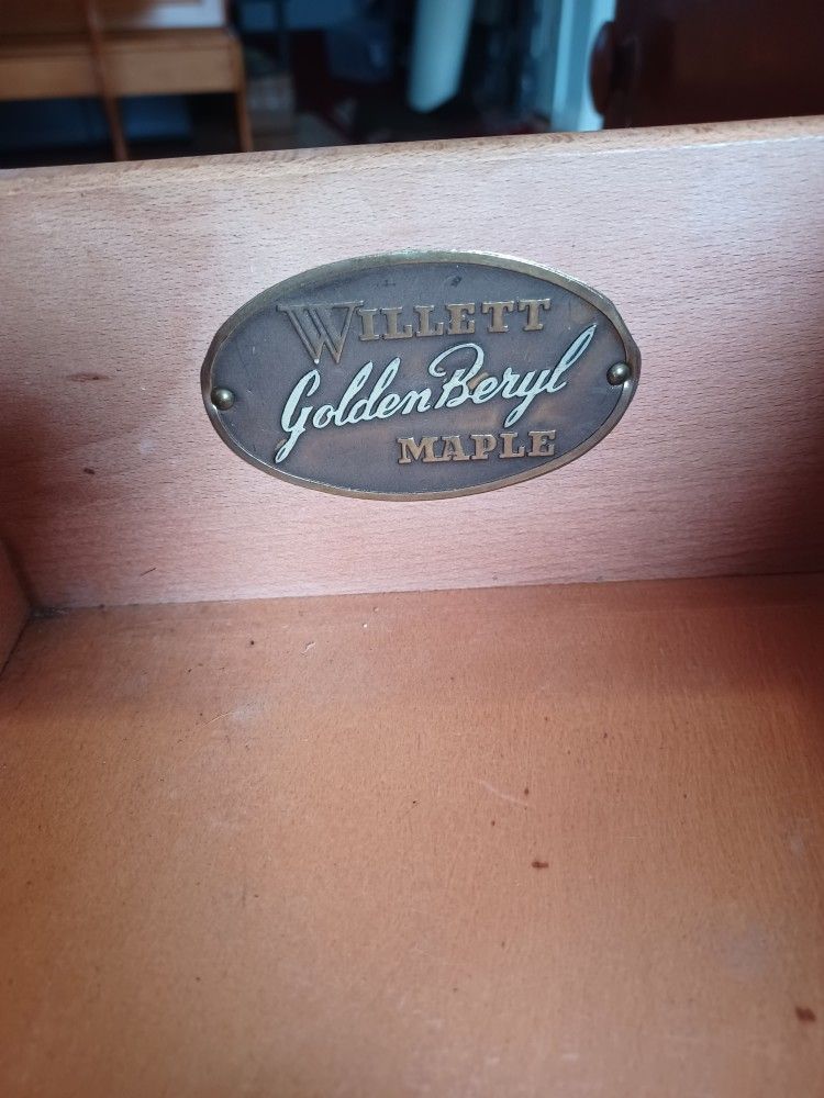 Willett Golden Beryl Solid Maple Armoir Hutch Vintage 1950s for Sale in Lynnwood, WA - OfferUp Willett Golden Beryl Solid Maple Armoir Hutch Vintage 1950s for Sale in Lynnwood, WA - OfferUp