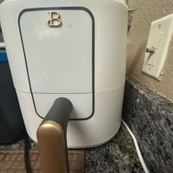 Beautiful airfryer 3 QT by Drew Barrymore